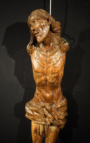 Cristo Crocifisso , scultura lignea in tiglio